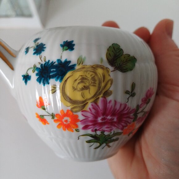 Stunning 1985 Franklin Mint FÜRSTENBERG Fine Porcelain Mini Teapot 6'' x 3.5'' - Picture 8 of 15